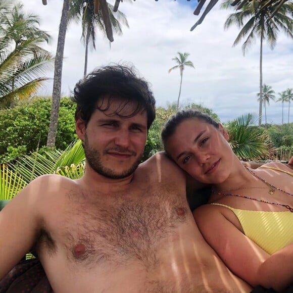 Alice Wegmann e Miguel Ribas assumiram o relacionamento em fevereiro de 2019