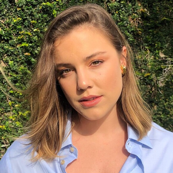 Alice Wegmann segue amiga do ex-namorado Miguel Ribas