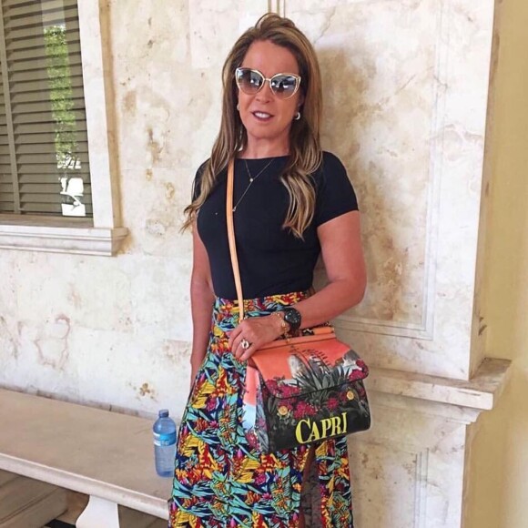 Zilu Godoi esbanja estilo ao curtir noite nos EUA em foto publicada nesta segunda-feira, dia 06 de janeiro de 2019