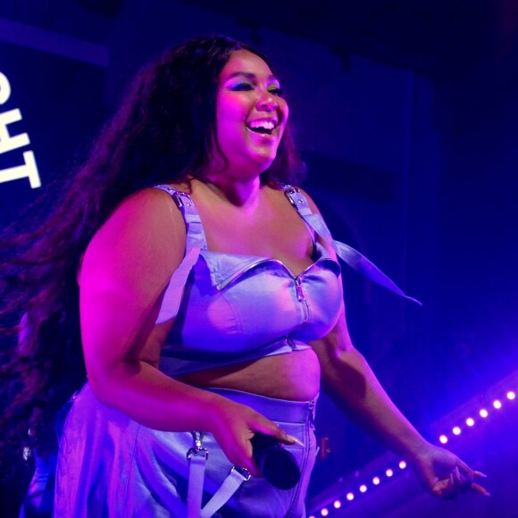 Lizzo é conhecida pelos hits 'Juice', 'Good as Hell', 'Truth Hurts', entre outros