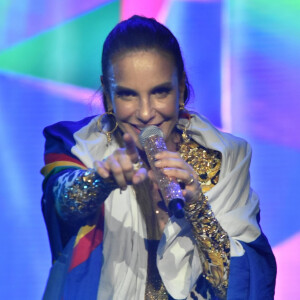 Ivete Sangalo se declarou para as filhas gemêas em aniversário