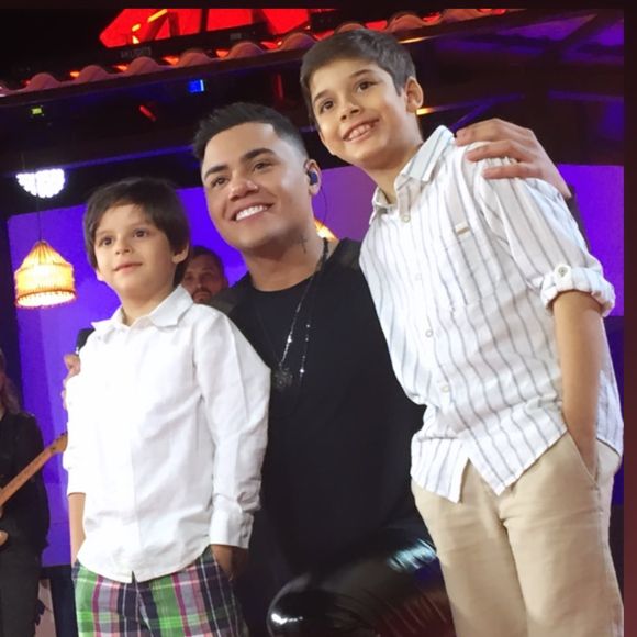 Filho mais velho de Cristiano Araújo ganhou homenagem do tio, Felipe Araújo, na web