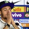 Neymar comentou a polêmica envolvendo seu pai e o ex-presidente do Santos Laor: 'Já esclarecemos tudo. Agora está tudo certo'