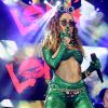 Anitta escolheu look de sapa para agitar o Carnaval 