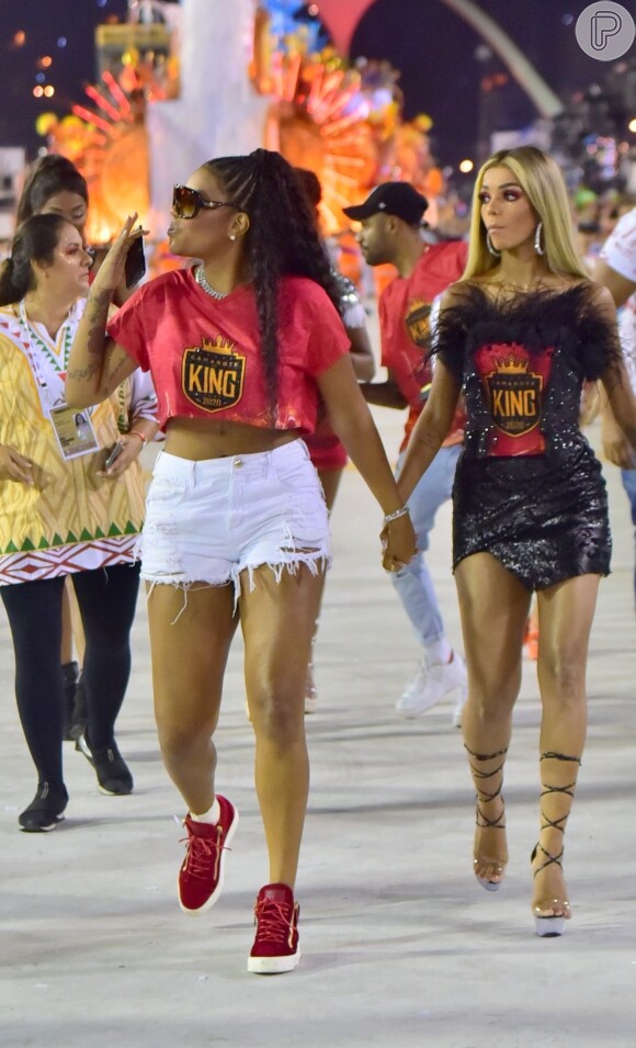 Ludmilla e Brunna Gonçalves estão curtindo o carnaval juntinhas mesmo com a agenda lotada.