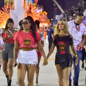 Ludmilla aproveita a folia com Brunna Gonçalves