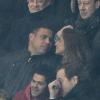 Ronaldo e Paula Morais trocam olhares durante jogo de futebol na França