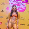 Anitta deixou a barriga de fora em look para encerrar sua maratona de shows no Carnaval