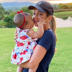 Ticiane Pinheiro registrou momento fofo com a filha caçula, Manuella