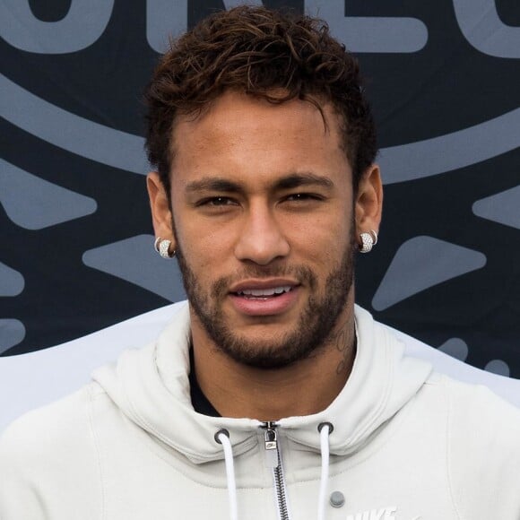 Neymar revela ter um 'mozão'