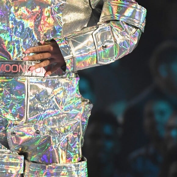 Katy Perry quer seguir trabalhando até a reta final da gravidez