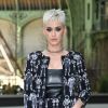 Gravidez de Katy Perry, revelada em clipe, foi planejada: 'Não foi acidente'