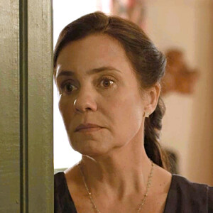 Novela 'Amor de Mãe': Thelma (Adriana Esteves) mata pela segunda vez para proteger segredo sobre Danilo (Chay Suede) ser Domênico, filho perdido de Lurdes (Regina Casé)