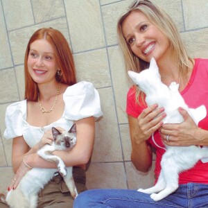 Marina Ruy Barbosa se une a Luisa Mell em campanha de apoio aos animais