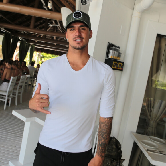 Gabriel Medina não assume nenhuma relação desde o fim do namoro com modelo Tayná Hanada, em 2017