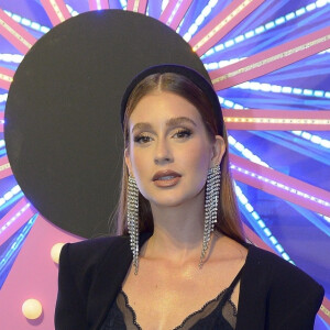 Marina Ruy Barbosa falou que vai evitar ver o noticiário