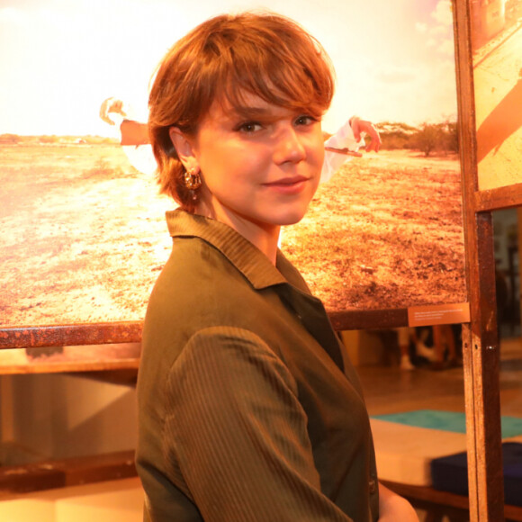 Alice Wegmann faz apelo: 'Muitos países já fecharam suas portas, a Itália entrou em colapso, já morreram jovens, velhos, crianças, e a única forma que a gente pode evitar isso aqui é ficando em casa'