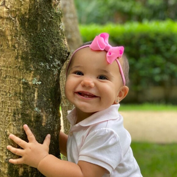 Ticiane Pinheiro se derreteu com a nova foto da filha caçula, Manuella: 'Primeiros dentinhos'