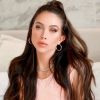 Flavia Pavanelli confirma novos lábios; atriz fez na clínica de estética da profissional Taiz Campbell