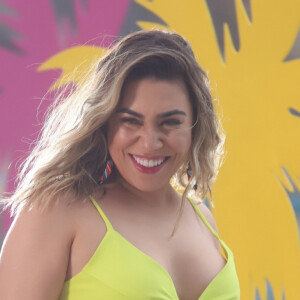 Naiara Azevedo passou pelo mesmo tipo de acusação após lançar 'Manda Áudio', do grupo Di Propósito, em 2019