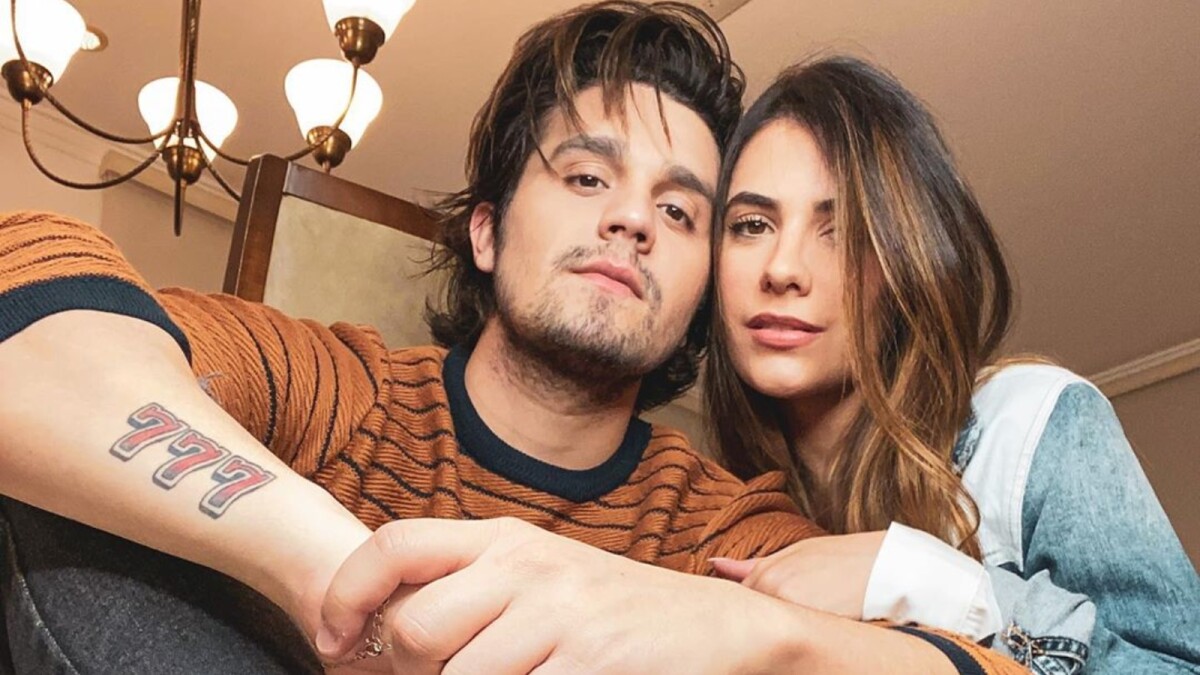 Deu 'match'? Luan Santana dá resposta definitiva a rumor de affair com  influencer Débora Morais: 'Estou' - Purepeople