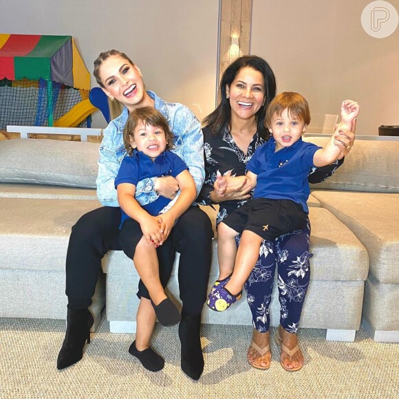 Andressa Suita fez um ensaio com os filhos na véspera do Dia das mães