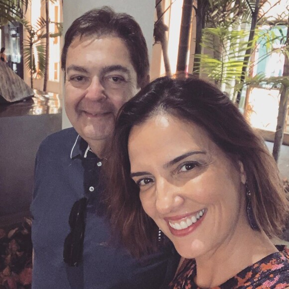 Fausto Silva é casado com Luciana Cardoso, com quem tem dois filhos