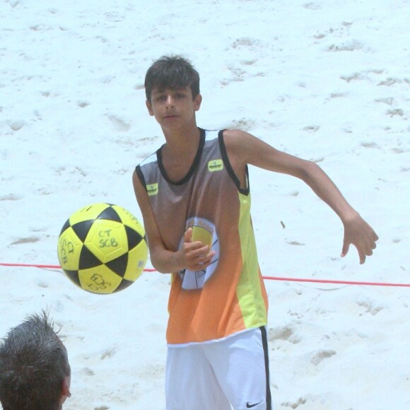 Filho mais velho de Marcio Garcia chama atenção por semelhança com o pai