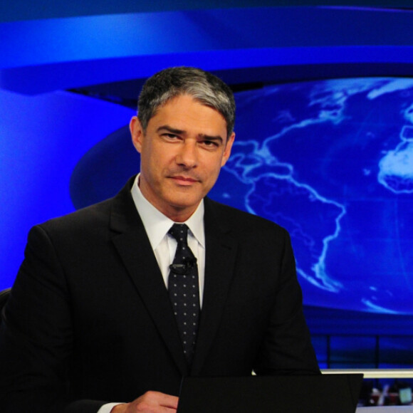 William Bonner fez longo texto para falar de uso indevido do nome do filho para pedido de auxílio emergencial