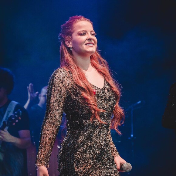 Maiara, irmã de Maraisa, mantém dieta após emagrecer