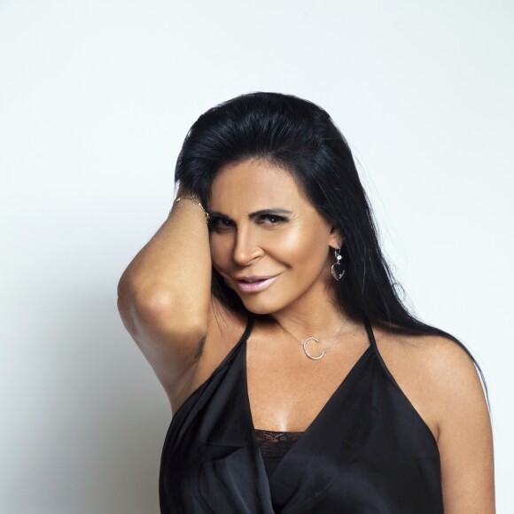 Aos 61 anos, Gretchen está noiva e pretende ter o 18º casamento