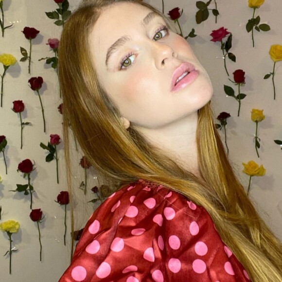 Marina Ruy Barbosa faz live com presença do marido, Alexandre Negrão