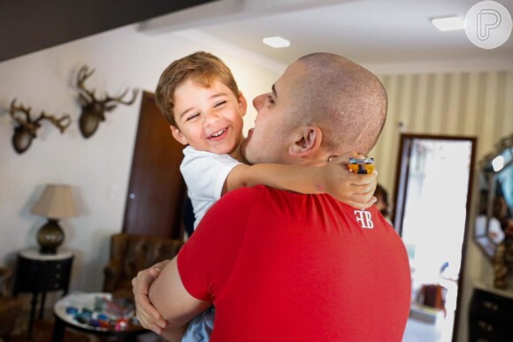 Natália Toscano diz que José Filho, de 2 anos, é dono de uma personalidade forte