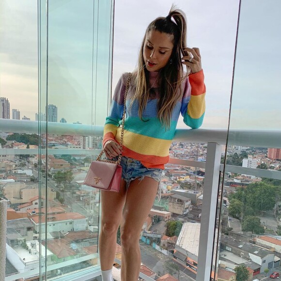 Flávia Viana compartilha rotina de gravidez na web