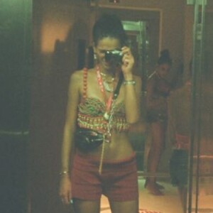 Bruna Marquezine curtiu Carnaval no camarote expresso 2222