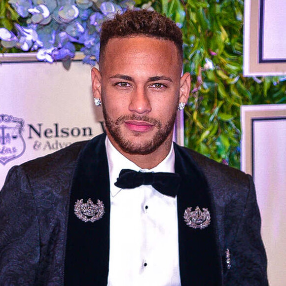 Neymar coleciona 1,5 milhões de seguidores no Tiktok em sua primeira semana no aplicativo