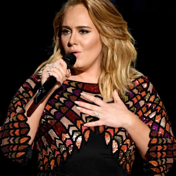 Adele ficou com vergonha por repercussão de nova silhueta