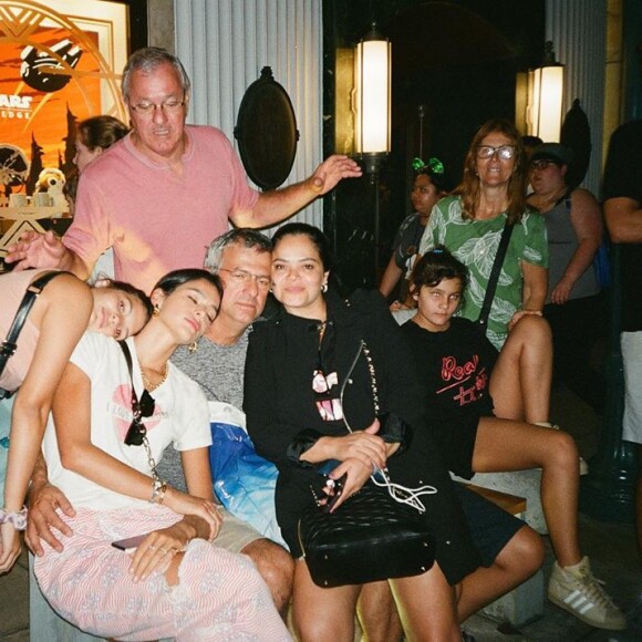 Bruna Marquezine curtiu viagem em família pelos Estados Unidos, em janeiro de 2020