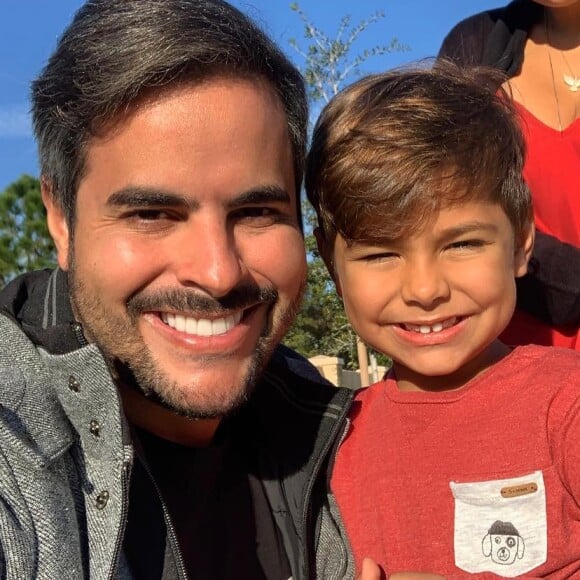 Filho caçula de Simone já tem look combinando com pai e irmão