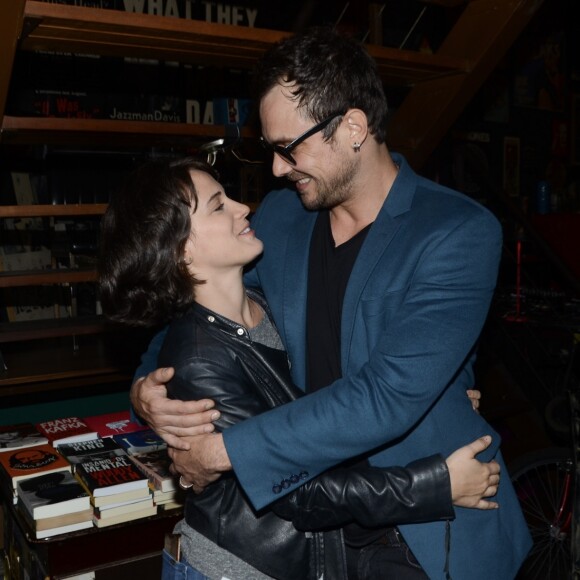 Bianca Bin e Sérgio Guizé são discretos nas postagens em redes sociais