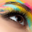  Conheça a tendência do olho multicolorido! 
  