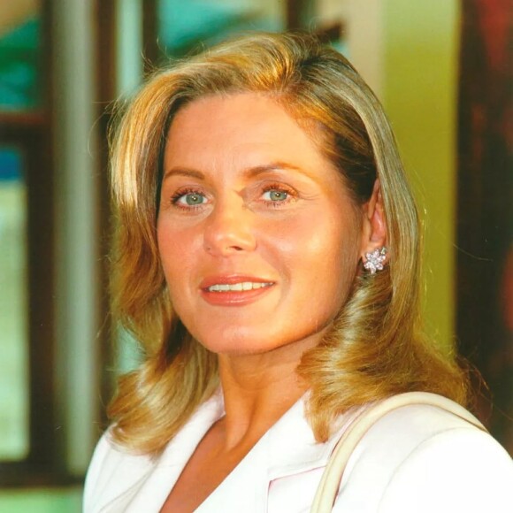 Na novela 'Laços de Família', Helena (Vera Fischer) abria mão do namorado, Edu (Reynaldo Gianecchini), pela filha, Camila (Carolina Dieckmann)