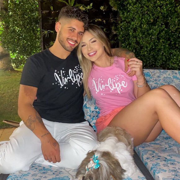 Virgínia Fonseca já é dona de um cachorro da raça Shih-tzu