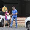 Edson Celulari busca a filha, Sophia, de 10 anos, na aula de balé, na Barra da Tijuca, RJ, em 2 de março de 2013
