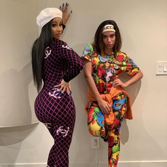 Anitta alcançou a imprensa internacional pelo feat com Cardi B, uma das maiores estrelas do rap da atualidade