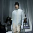 Semana de Moda de Milão: fluidez e transparência é aposta da Fendi