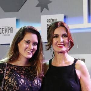 Filha de Fátima Bernardes e William Bonner, Beatriz Bonemer faz sucesso como influencer na web