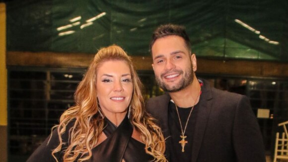Juntos há cinco meses, Simony e cantor sertanejo Felipe Rodriguez ficam noivos