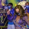 Simony vai puxar a bateria da Unidos do Peruche no carnaval de 2020 em SP