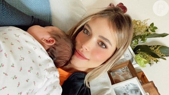 Carol Dias deu à luz Esther em 8 de outubro de 2020